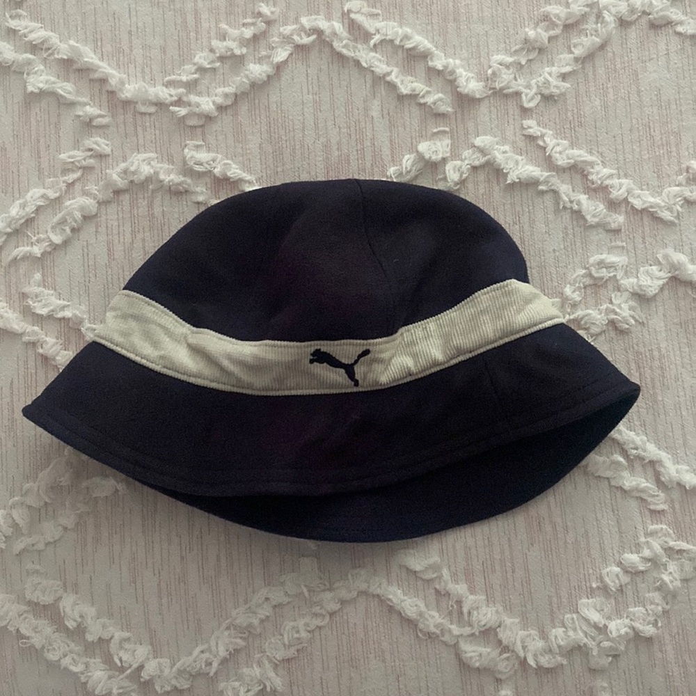 Vintage puma bucket hat